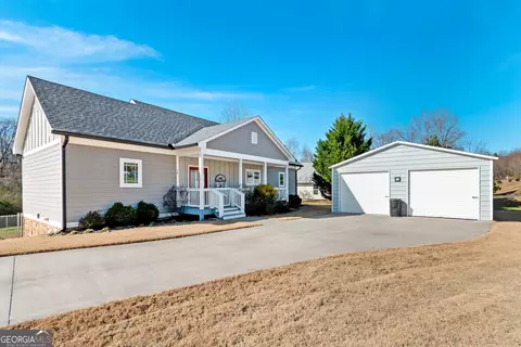 18 Shady Grove Ln, Blue Ridge, GA 30513