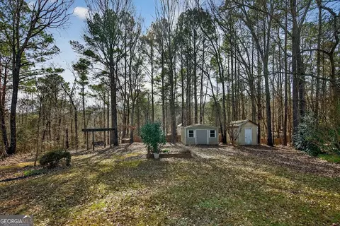 Exterior - 104 Bridlewood Dr, Lagrange, GA 30240 photo 3 of 5