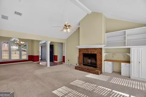 Living - 104 Bridlewood Dr, Lagrange, GA 30240 photo 3 of 3