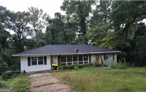 452 Sunset Cir, Forsyth, GA 31029