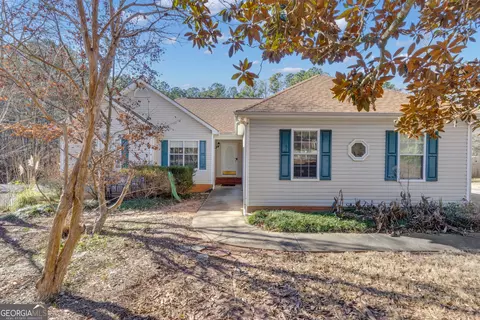 165 Masters Dr, Newnan, GA 30265