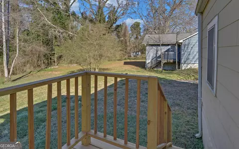 Exterior - 1009 Prather Bridge Rd, Toccoa, GA 30577 photo 6 of 7