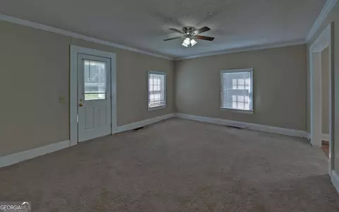 Living - 1009 Prather Bridge Rd, Toccoa, GA 30577 photo 4 of 4