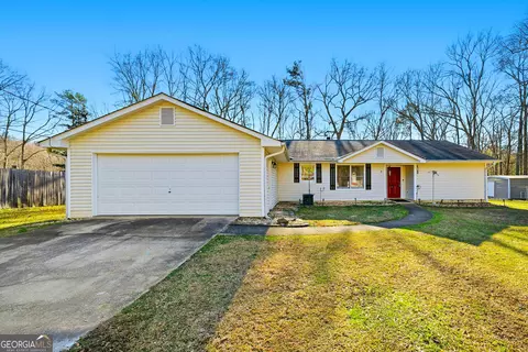 264 Aspen Lake Dr W, Newnan, GA 30263