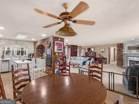 Dining - 879 Rocky Creek Rd, Hampton, GA 30228 photo 3 of 3