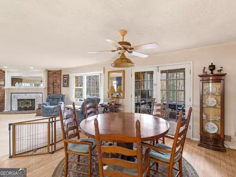 Dining - 879 Rocky Creek Rd, Hampton, GA 30228 photo 1 of 3