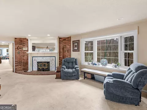 Living - 879 Rocky Creek Rd, Hampton, GA 30228 photo 1 of 4