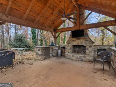 Exterior - 879 Rocky Creek Rd, Hampton, GA 30228 photo 2 of 2