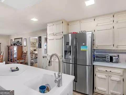 Kitchen - 879 Rocky Creek Rd, Hampton, GA 30228 photo 5 of 6