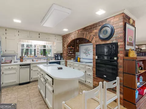 Kitchen - 879 Rocky Creek Rd, Hampton, GA 30228 photo 1 of 6