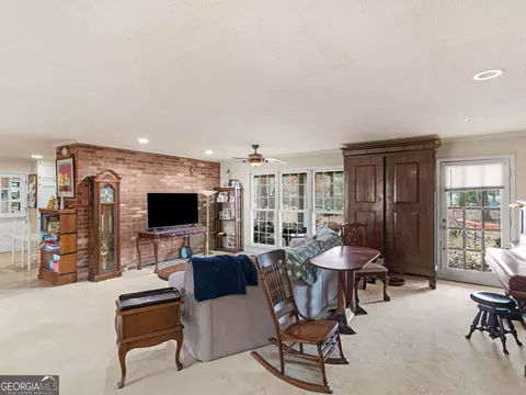 Living - 879 Rocky Creek Rd, Hampton, GA 30228 photo 2 of 4