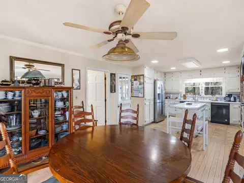 Dining - 879 Rocky Creek Rd, Hampton, GA 30228 photo 2 of 3