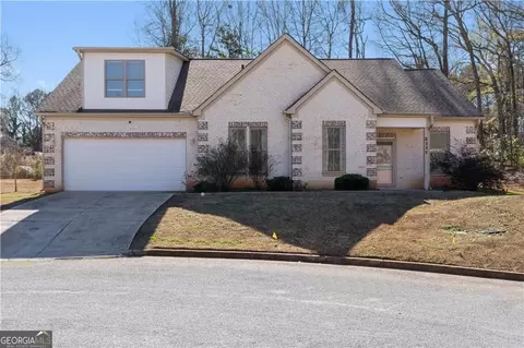 2117 Treehaven Ct, Decatur, GA 30035