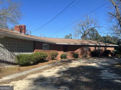 8 Roundtree St, Statesboro, GA 30458