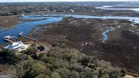 309 Longpoint Cir, Saint Marys, GA 31558