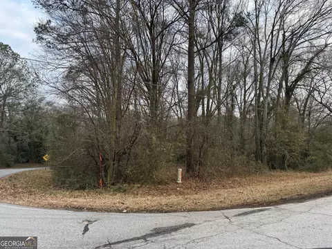 1226 N Forest Ave, Hartwell, GA 30643