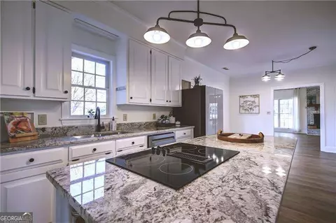 Kitchen - 142 Carr Rd, Lagrange, GA 30241 photo 3 of 6