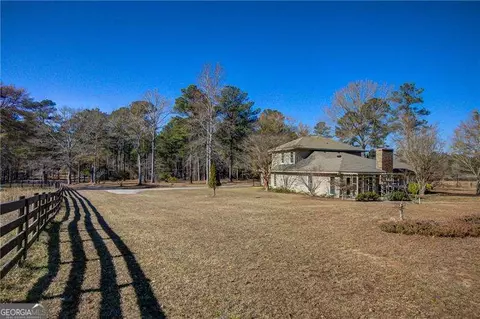 Exterior - 142 Carr Rd, Lagrange, GA 30241 photo 22 of 28