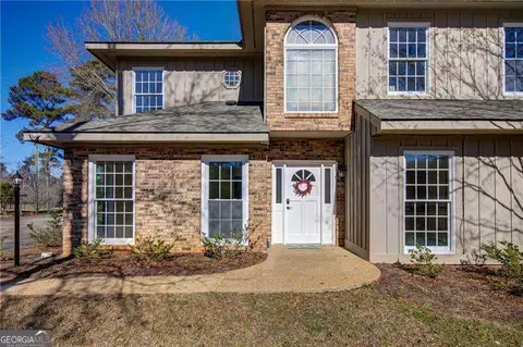 Exterior - 142 Carr Rd, Lagrange, GA 30241 photo 4 of 28