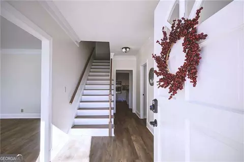 Entry Way - 142 Carr Rd, Lagrange, GA 30241 photo 1 of 5