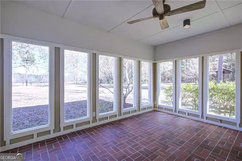 Exterior - 142 Carr Rd, Lagrange, GA 30241 photo 10 of 28
