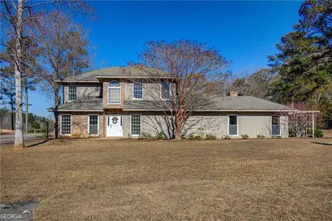 Exterior - 142 Carr Rd, Lagrange, GA 30241 photo 1 of 28