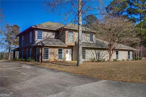 Exterior - 142 Carr Rd, Lagrange, GA 30241 photo 6 of 28