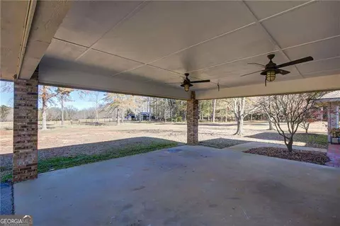 Exterior - 142 Carr Rd, Lagrange, GA 30241 photo 7 of 28