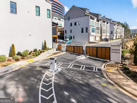 2722 Thornewilde Way, Atlanta, GA 30339