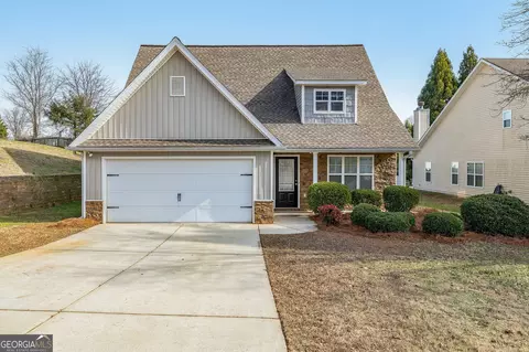 38 Jameston Dr, Jefferson, GA 30549