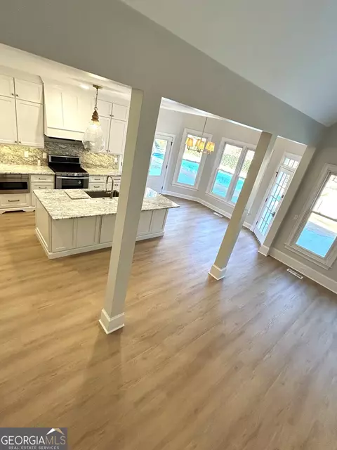 Kitchen - 114 Red Oak Trl, Lagrange, GA 30240 photo 1 of 8
