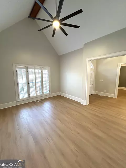 Living - 114 Red Oak Trl, Lagrange, GA 30240 photo 1 of 9