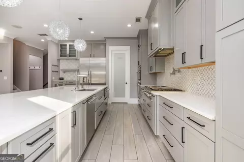 Kitchen - 2804 Skyland Dr NE, Chamblee, GA 30341 photo 3 of 7
