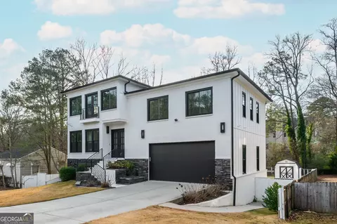Exterior - 2804 Skyland Dr NE, Chamblee, GA 30341 photo 8 of 8