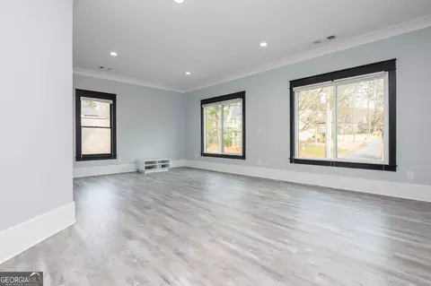 Living - 2804 Skyland Dr NE, Chamblee, GA 30341 photo 9 of 11