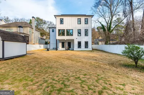 Exterior - 2804 Skyland Dr NE, Chamblee, GA 30341 photo 5 of 8