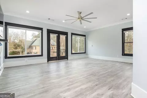 Living - 2804 Skyland Dr NE, Chamblee, GA 30341 photo 7 of 11