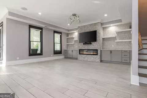Living - 2804 Skyland Dr NE, Chamblee, GA 30341 photo 4 of 11