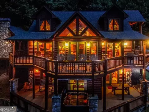 175 Cochise Rd #19, Blue Ridge, GA 30513