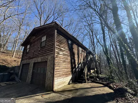 122 Little Brook Dr, Woodstock, GA 30188