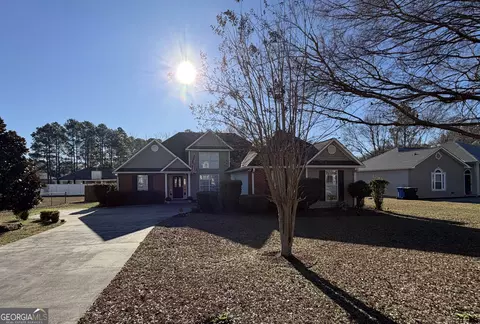 107 Westchester Cir, Dublin, GA 31021