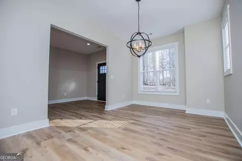 Living - 1605 Five Points Rd, Waco, GA 30182 photo 2 of 5