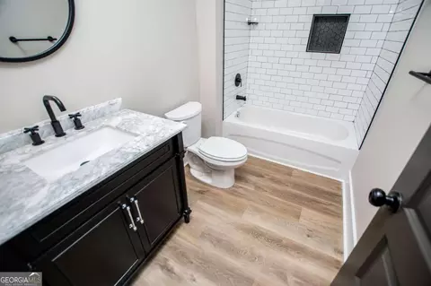 Bath - 1605 Five Points Rd, Waco, GA 30182 photo 5 of 7