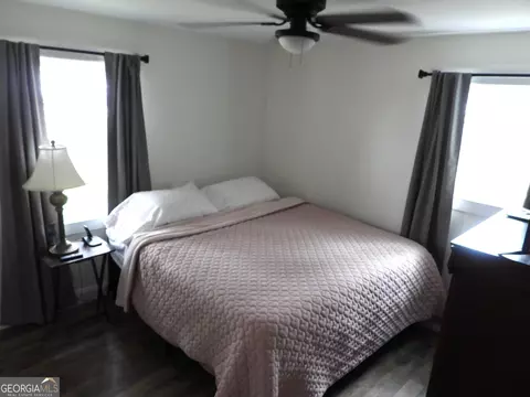 Bedroom - 121 Beaver Dr, Blackshear, GA 31516 photo 2 of 2