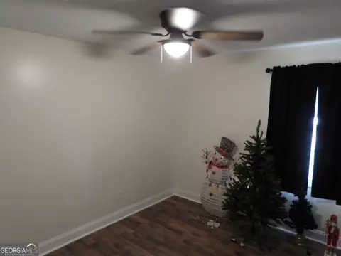 Bedroom - 121 Beaver Dr, Blackshear, GA 31516 photo 1 of 2