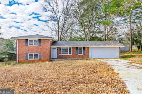 239 Andrea Cir NW, Lilburn, GA 30047
