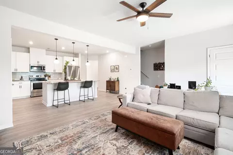 320 Crider Ct, Woodstock, GA 30188