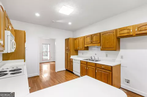 Kitchen - 273 High Point Rd, Buchanan, GA 30113 photo 2 of 5