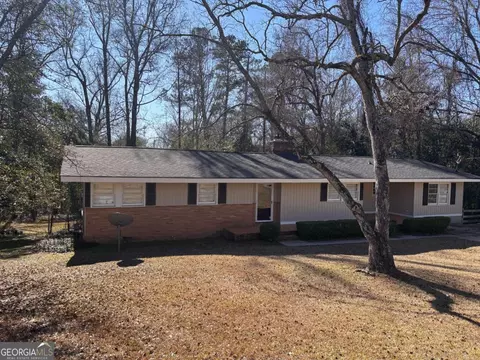 1445 Forest Hill Dr NE, Milledgeville, GA 31061