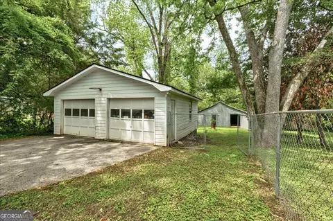Exterior - 19 Mcdonough St, Hampton, GA 30228 photo 2 of 5
